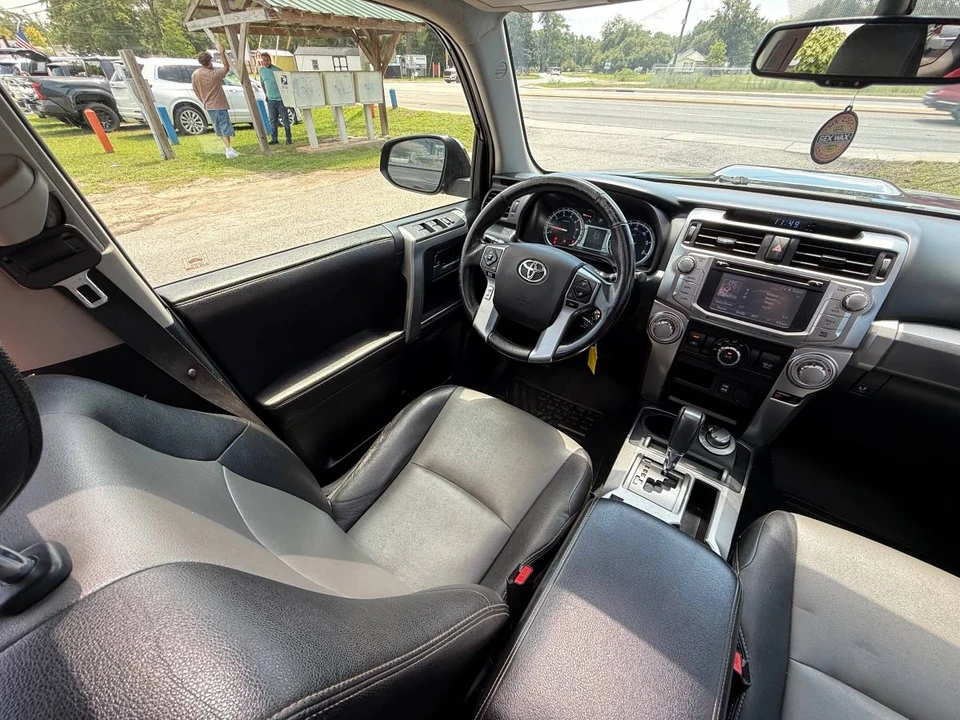 2016 Toyota 4Runner 5th Gen - Image 17 of 19