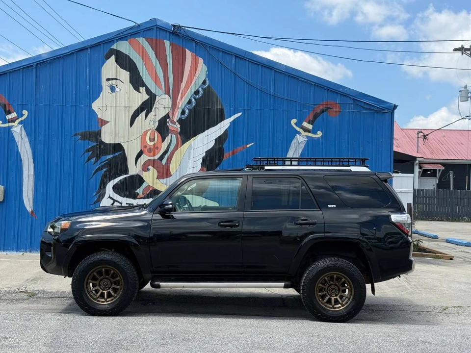 2016 Toyota 4Runner 5th Gen - Image 8 of 19