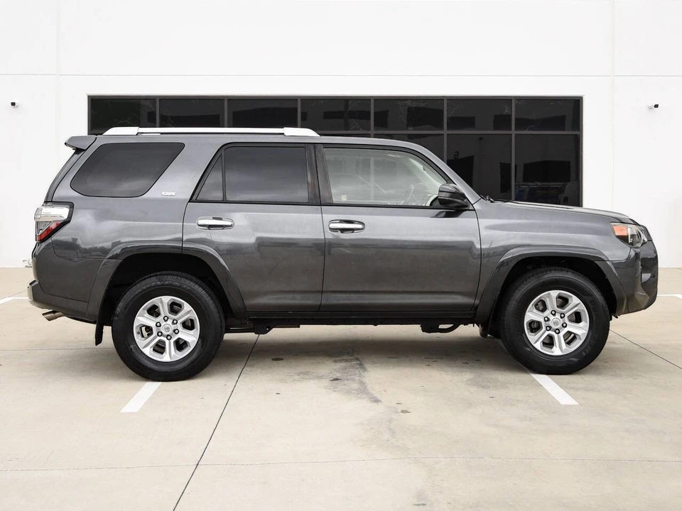 2016 Toyota 4Runner 5th Gen - Image 10 of 19
