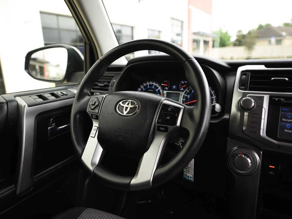 2016 Toyota 4Runner 5th Gen - Image 18 of 19