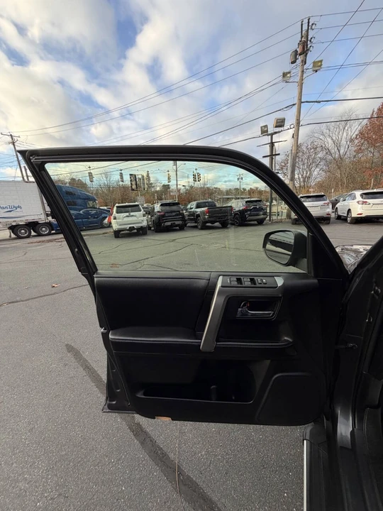 2016 Toyota 4Runner 5th Gen - Image 18 of 21