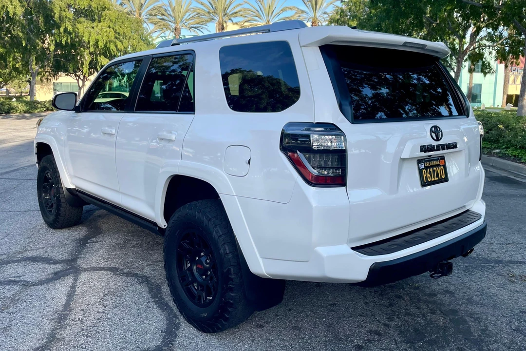 2016 Toyota 4Runner 5th Gen - Image 4 of 31