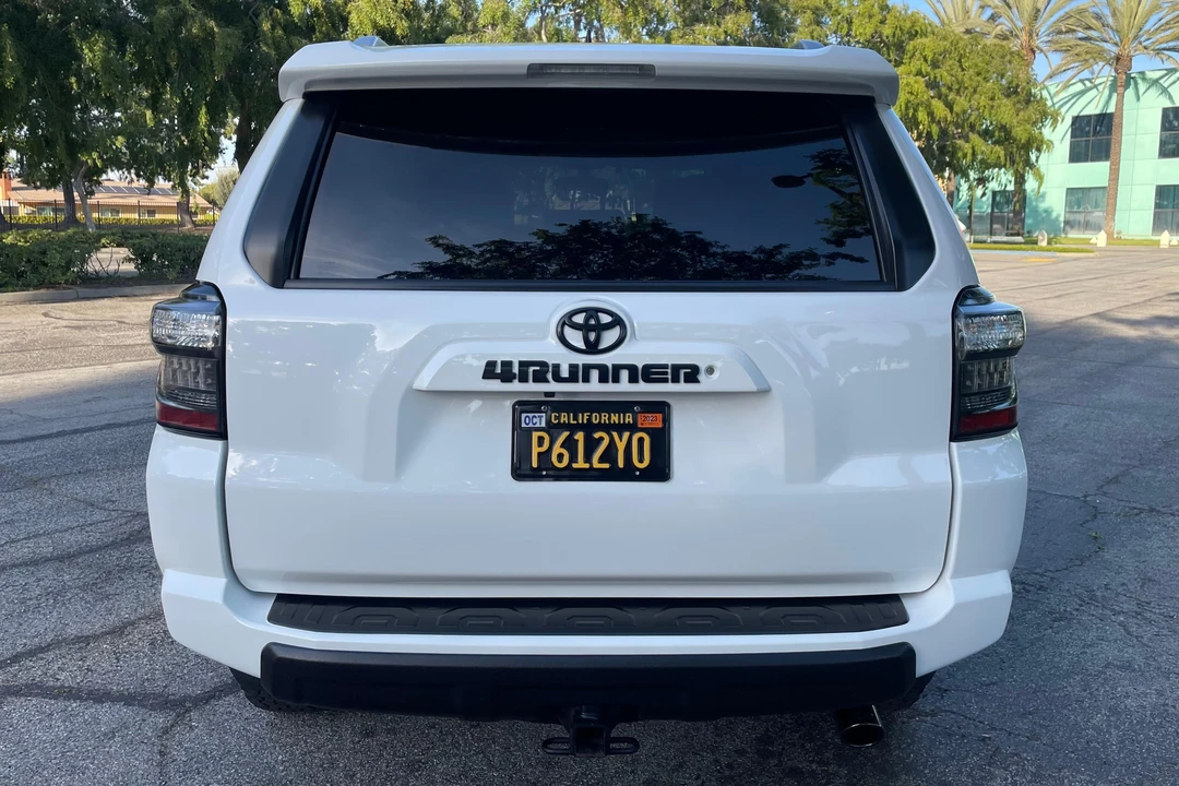 2016 Toyota 4Runner 5th Gen - Image 5 of 31