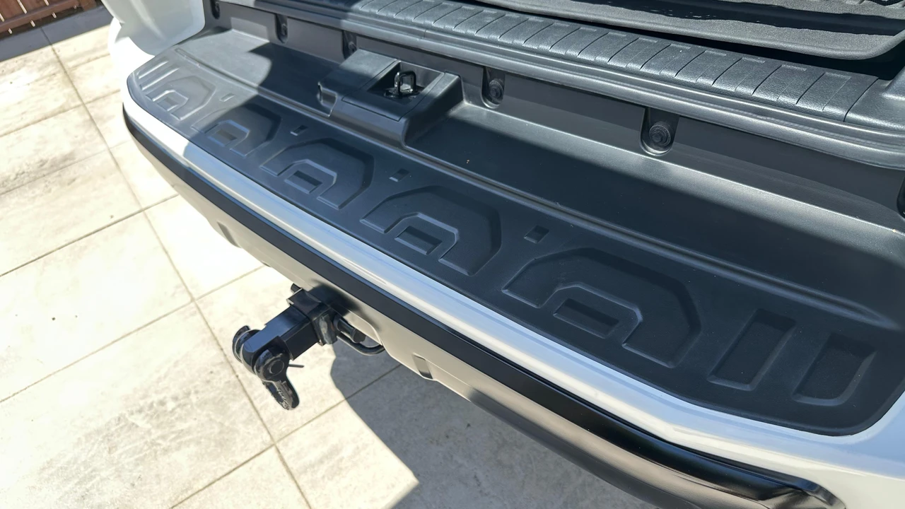 2016 Toyota 4Runner 5th Gen - Image 28 of 31