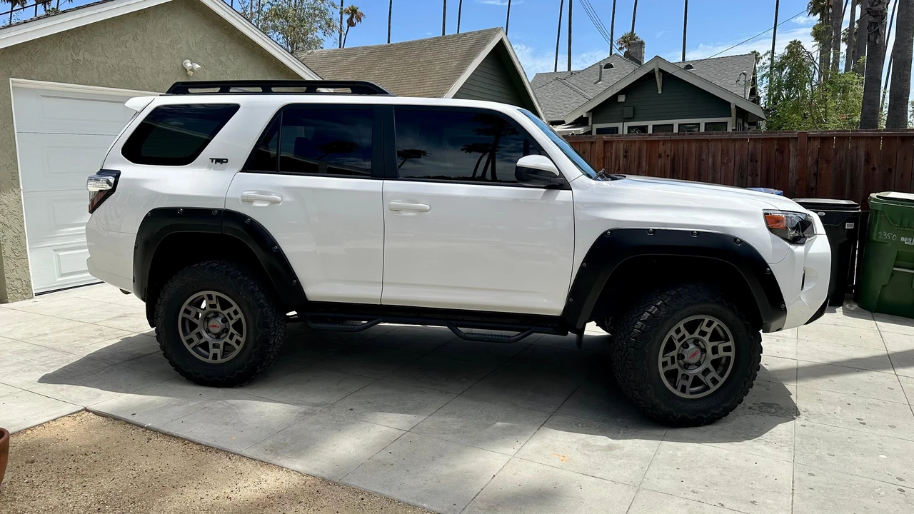 2016 Toyota 4Runner 5th Gen - Image 8 of 31