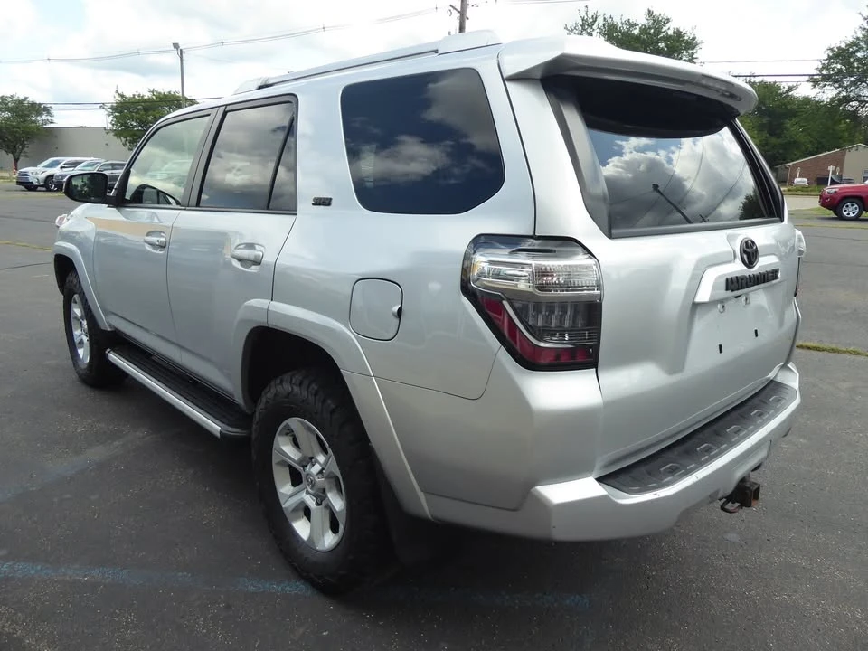 2016 Toyota 4Runner 5th Gen - Image 5 of 17