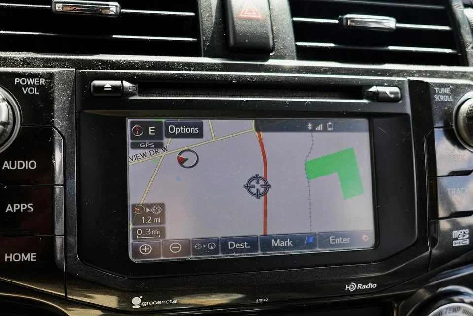 2016 Toyota 4Runner 5th Gen - Image 17 of 18