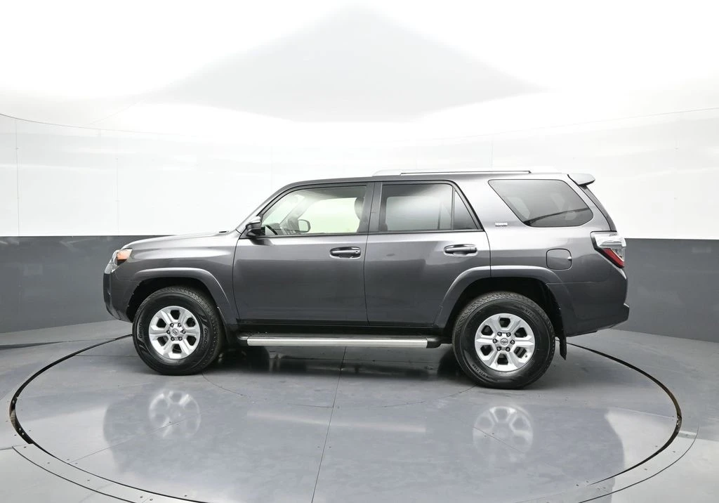 2016 Toyota 4Runner 5th Gen - Image 9 of 12