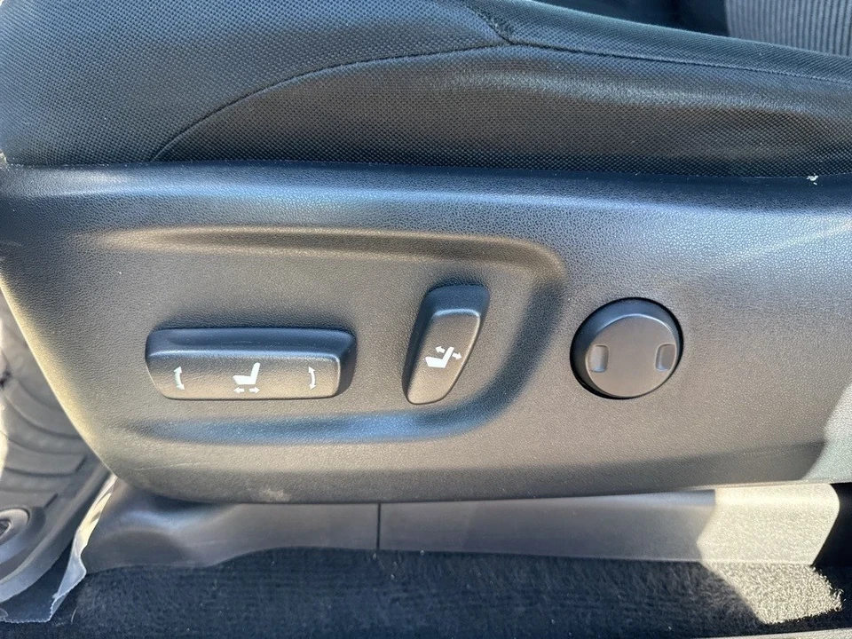 2016 Toyota 4Runner 5th Gen - Image 10 of 12