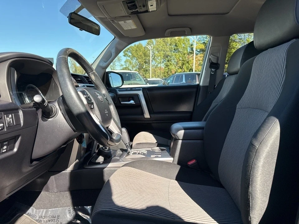 2016 Toyota 4Runner 5th Gen - Image 9 of 12