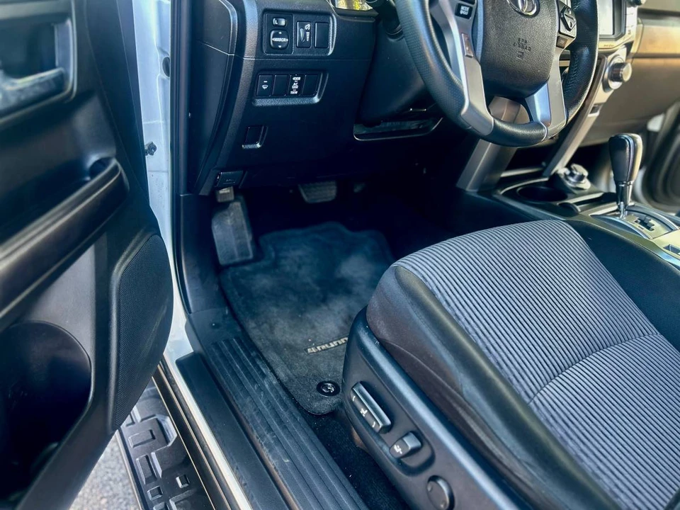 2016 Toyota 4Runner 5th Gen - Image 21 of 24