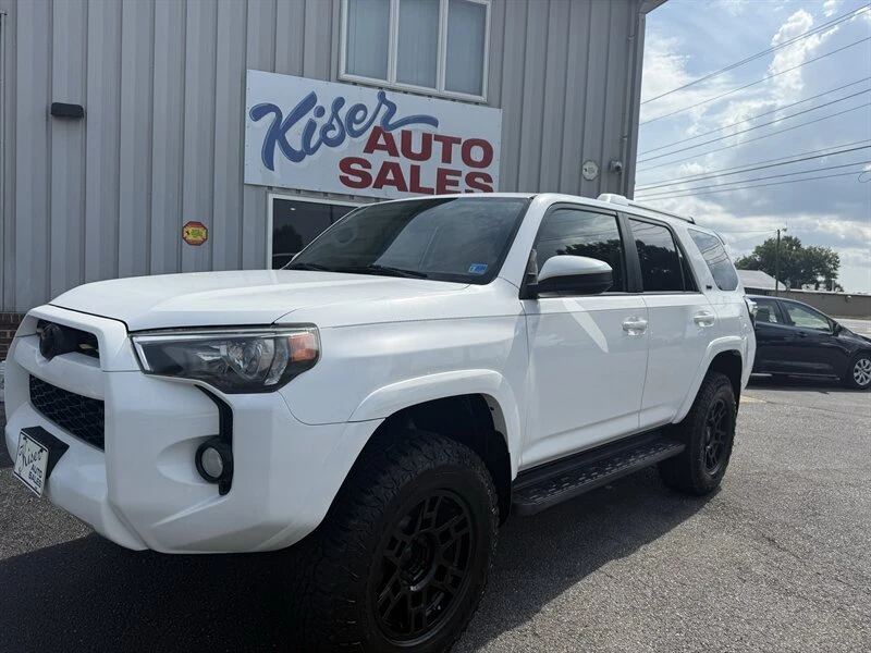 2016 Toyota 4Runner 5th Gen - Image 2 of 20