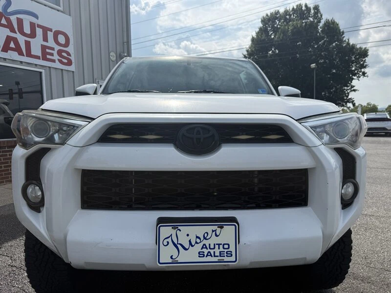 2016 Toyota 4Runner 5th Gen - Image 3 of 20