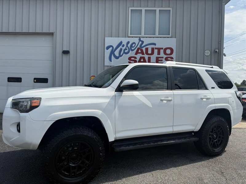 2016 Toyota 4Runner 5th Gen - Image 12 of 20