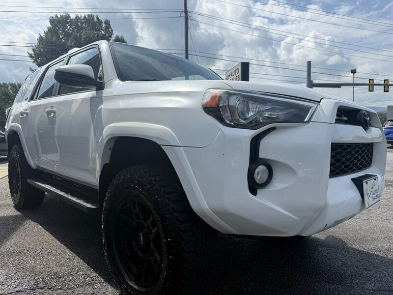 2016 Toyota 4Runner 5th Gen - Image 4 of 20