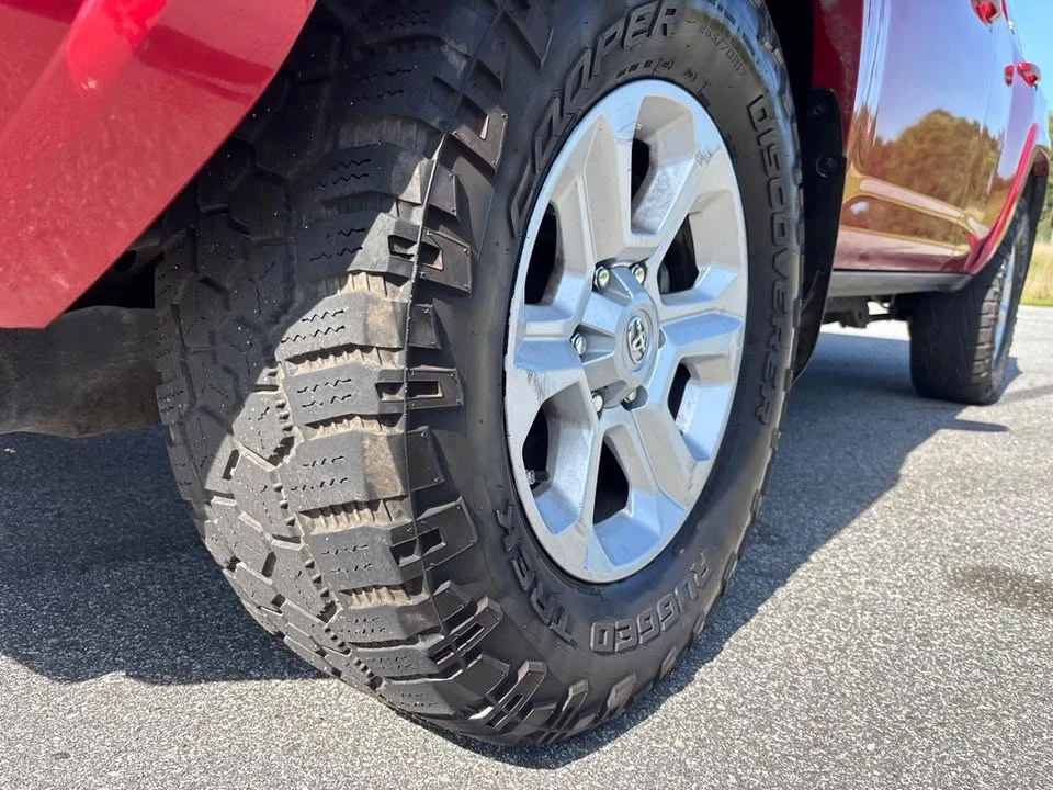 2016 Toyota 4Runner 5th Gen - Image 7 of 13