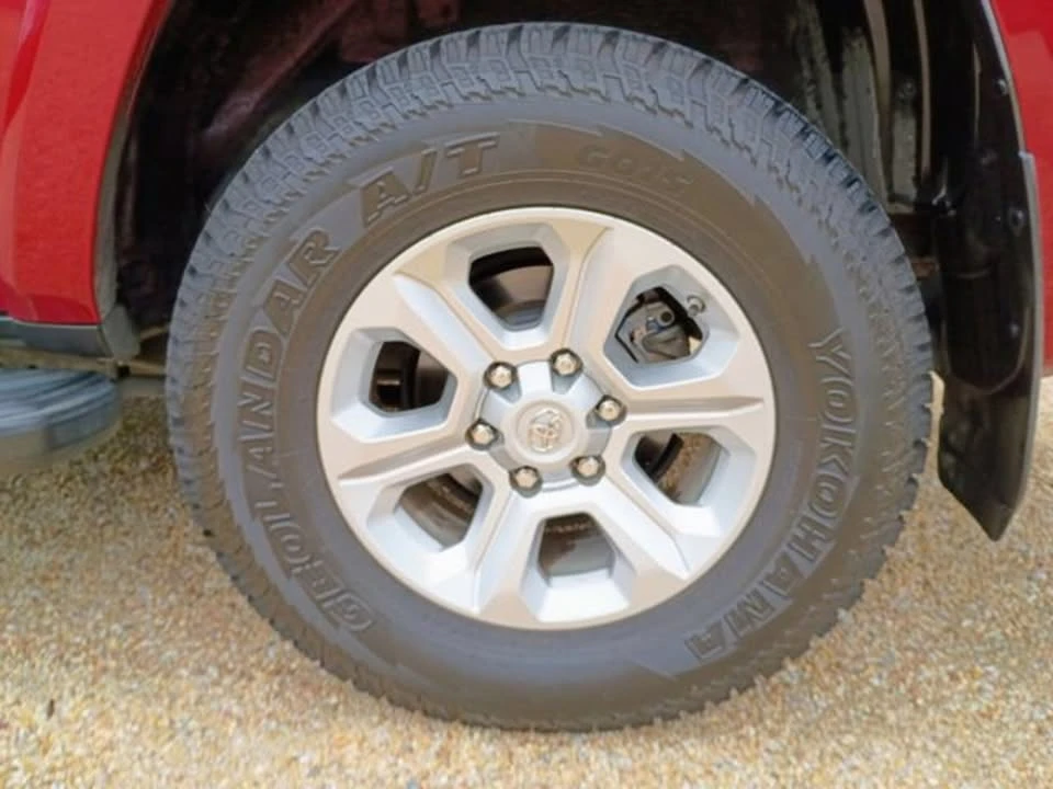2016 Toyota 4Runner 5th Gen - Image 9 of 20