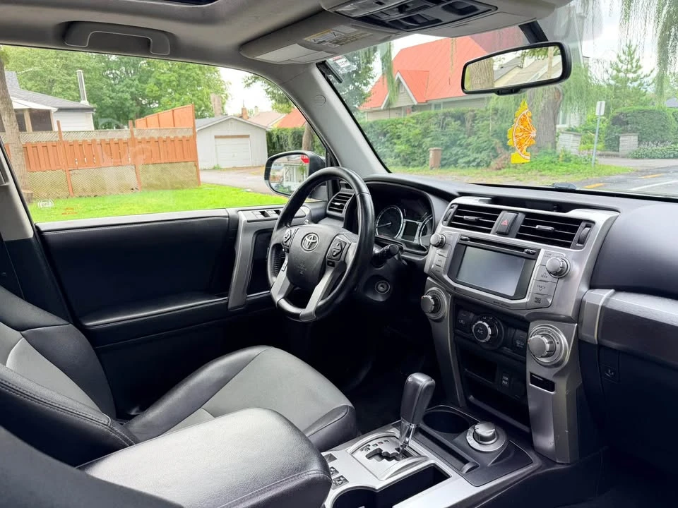 2016 Toyota 4Runner 5th Gen - Image 14 of 15