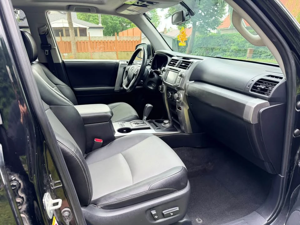 2016 Toyota 4Runner 5th Gen - Image 9 of 15