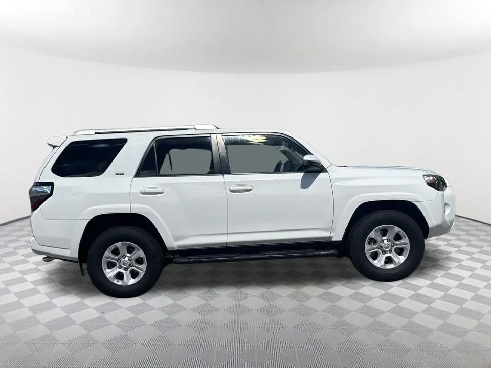 2016 Toyota 4Runner 5th Gen - Image 4 of 9