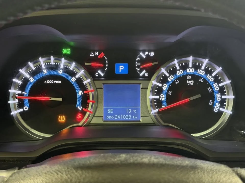 2016 Toyota 4Runner 5th Gen - Image 18 of 20