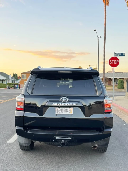 2016 Toyota 4Runner 5th Gen - Image 13 of 14