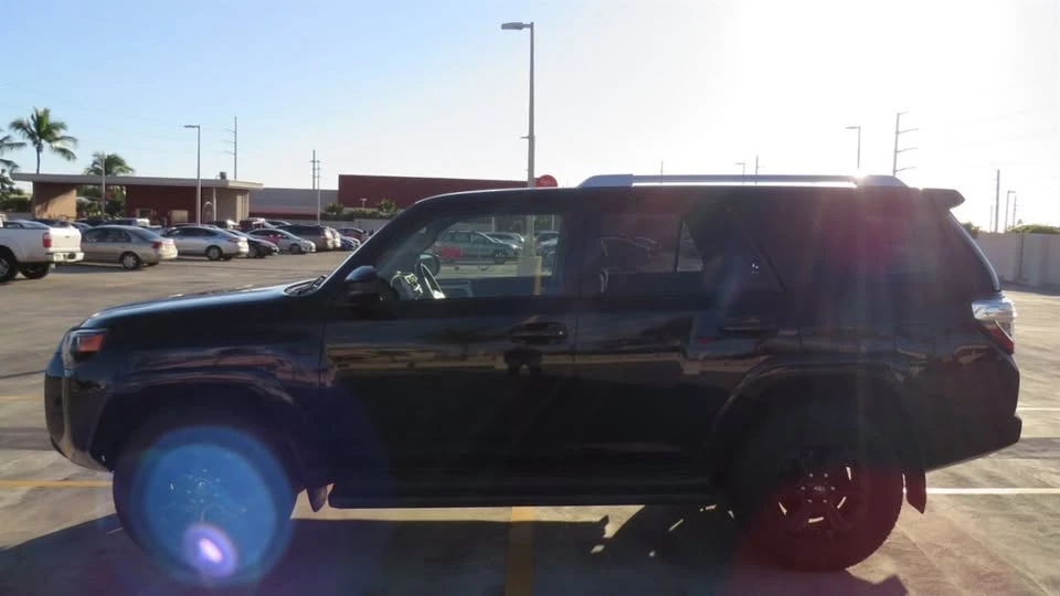 2016 Toyota 4Runner 5th Gen - Image 5 of 17