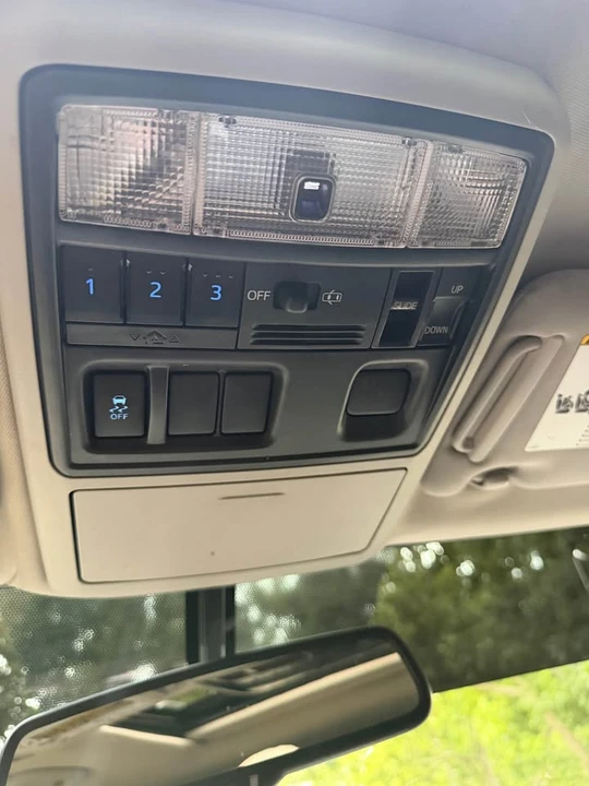 2016 Toyota 4Runner 5th Gen - Image 8 of 10