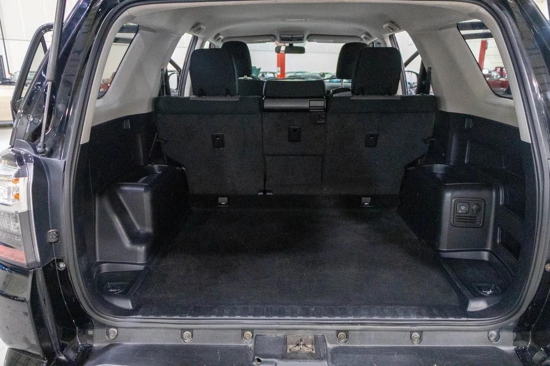 2016 Toyota 4Runner 5th Gen - Image 10 of 19