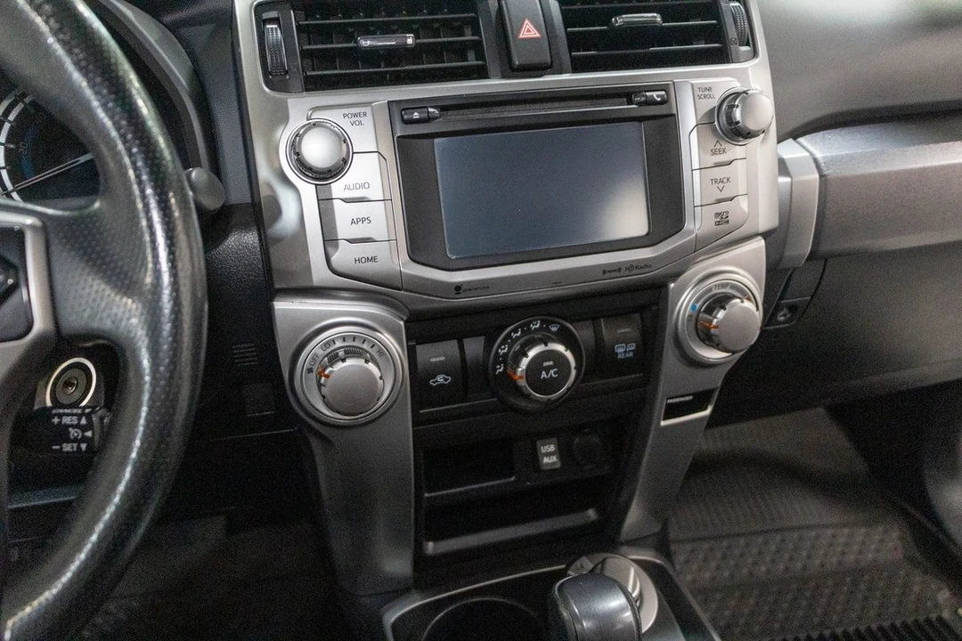 2016 Toyota 4Runner 5th Gen - Image 15 of 19