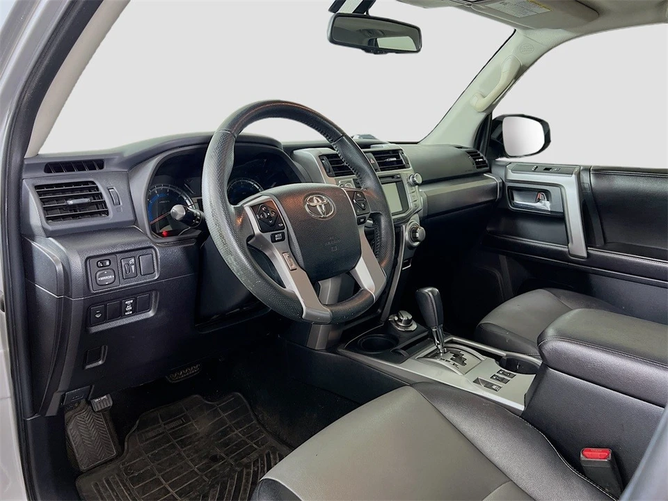 2016 Toyota 4Runner 5th Gen - Image 10 of 12