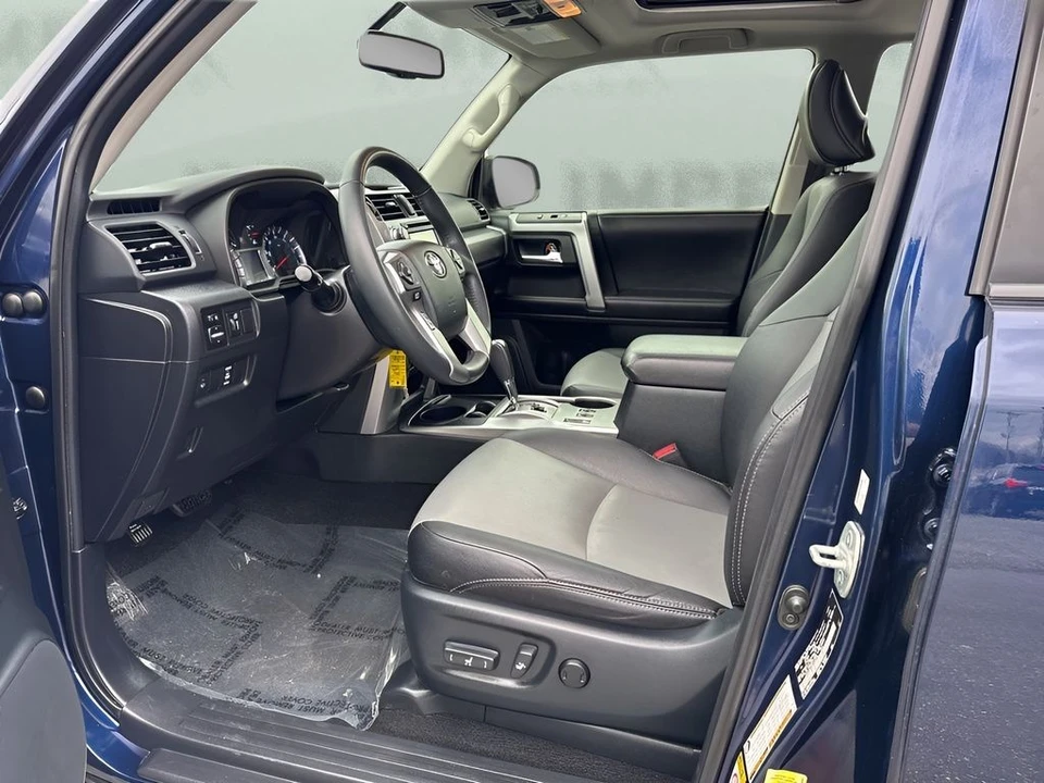 2016 Toyota 4Runner 5th Gen - Image 9 of 12