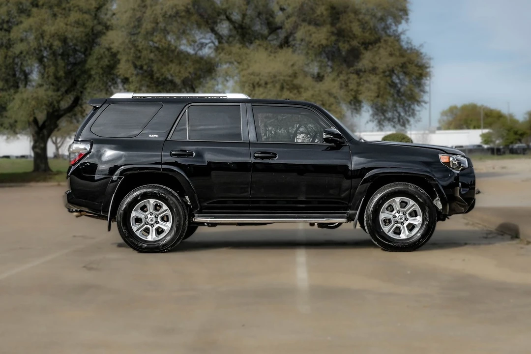 2016 Toyota 4Runner 5th Gen - Image 9 of 21