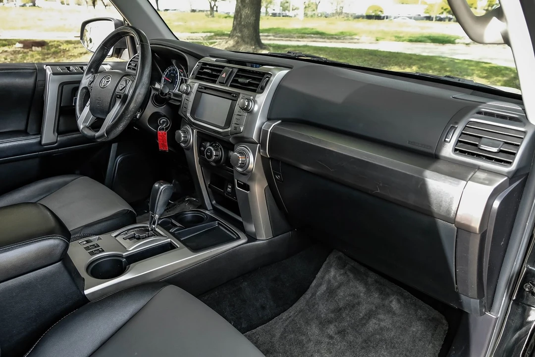 2016 Toyota 4Runner 5th Gen - Image 14 of 21