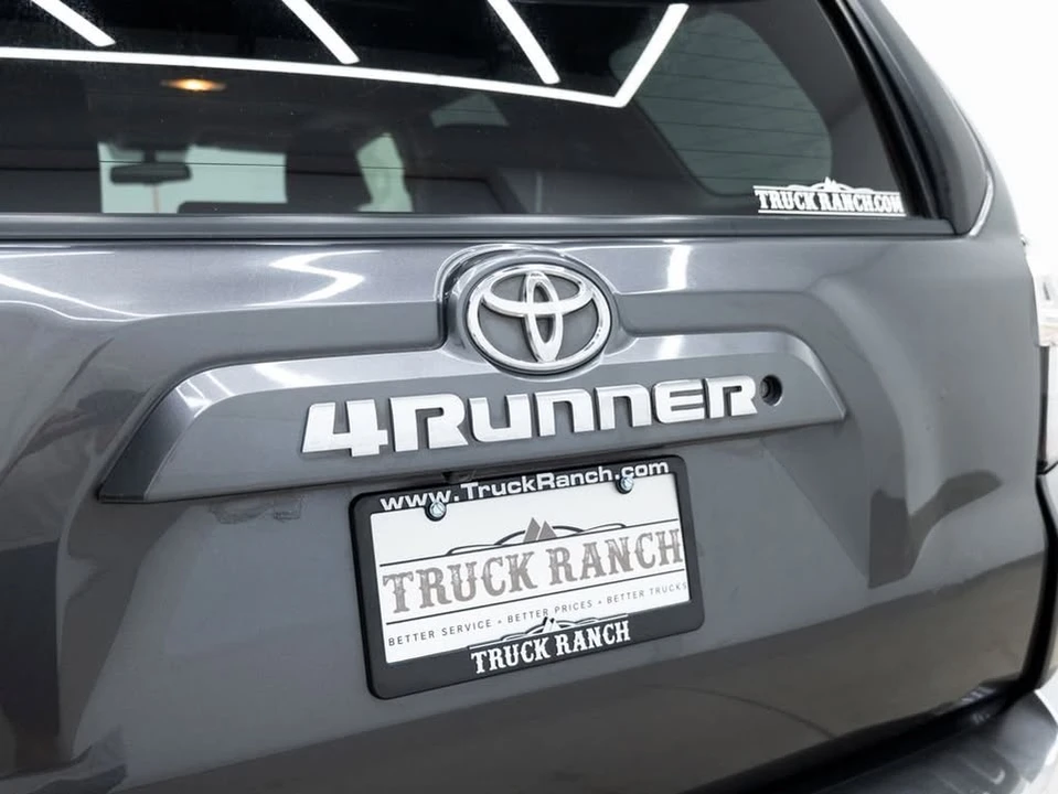 2016 Toyota 4Runner 5th Gen - Image 15 of 20
