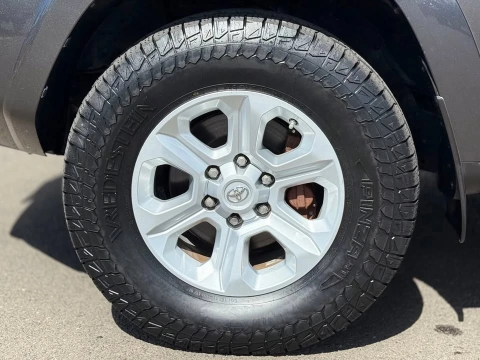 2016 Toyota 4Runner 5th Gen - Image 9 of 19