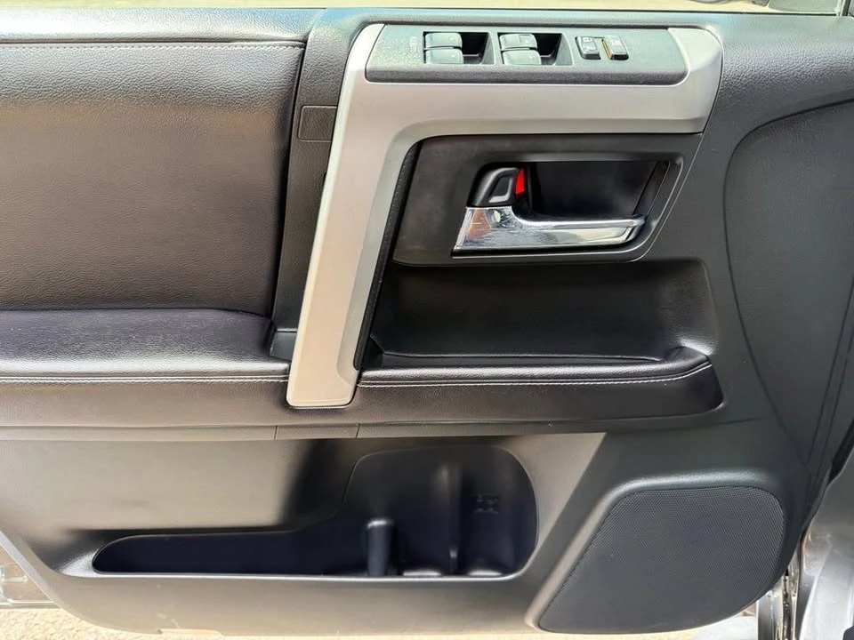 2016 Toyota 4Runner 5th Gen - Image 15 of 19