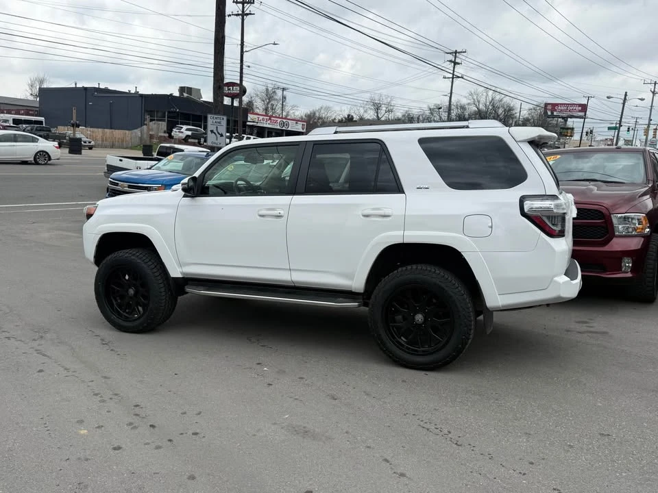 2016 Toyota 4Runner 5th Gen - Image 4 of 16
