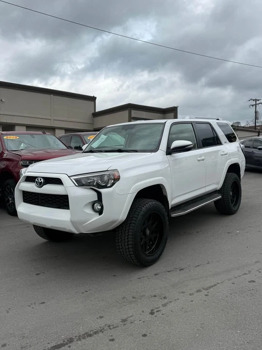 2016 Toyota 4Runner 5th Gen - Image 5 of 16