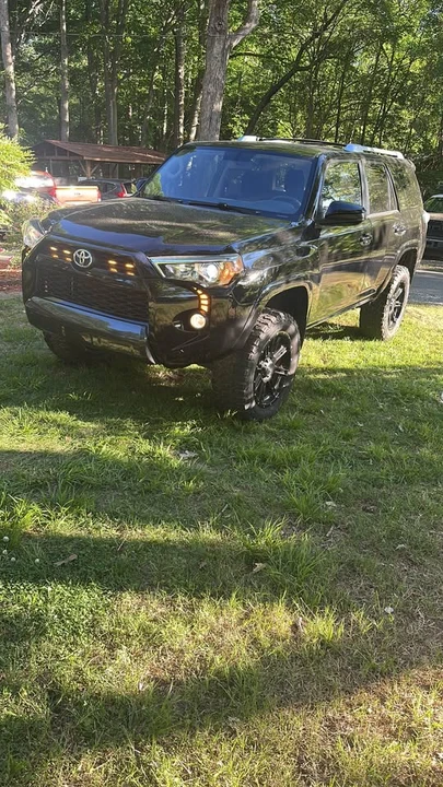 2016 Toyota 4Runner - Image 3 of 7