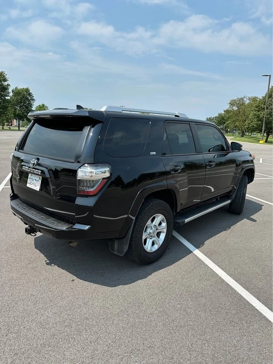 2016 Toyota 4Runner 5th Gen - Image 5 of 20