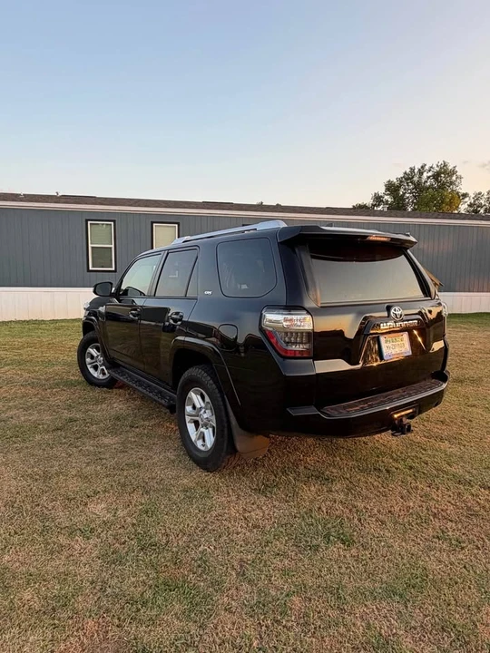 2016 Toyota 4Runner 5th Gen - Image 5 of 11