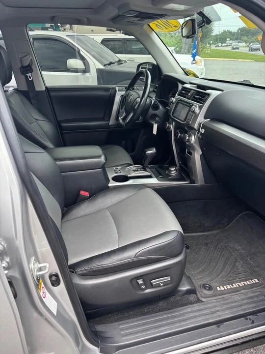 2016 Toyota 4Runner 5th Gen - Image 9 of 15