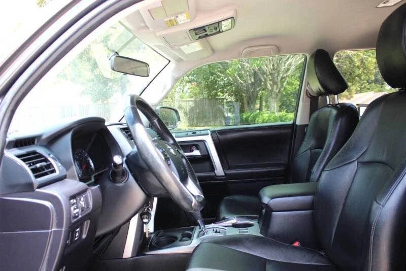 2016 Toyota 4Runner 5th Gen - Image 11 of 15