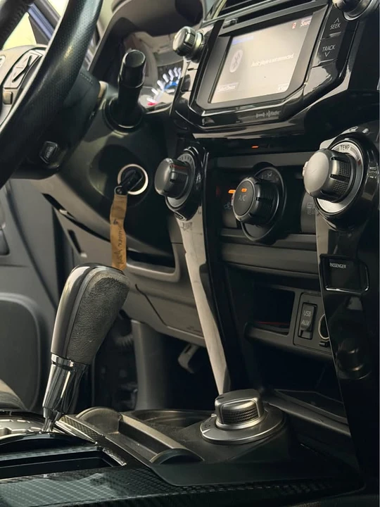 2016 Toyota 4Runner 5th Gen - Image 9 of 15