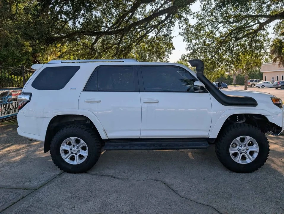 2016 Toyota 4Runner 5th Gen - Image 4 of 20