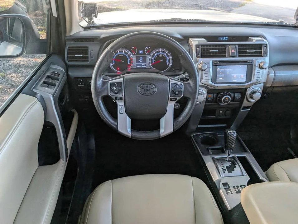 2016 Toyota 4Runner 5th Gen - Image 14 of 20