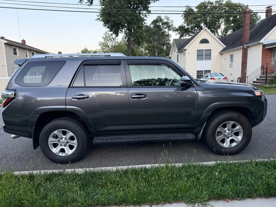 2016 Toyota 4Runner 5th Gen - Image 4 of 20