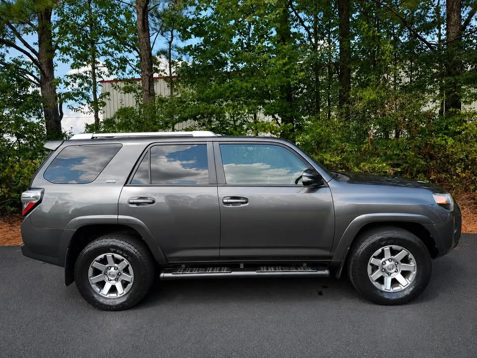 2016 Toyota 4Runner 5th Gen - Image 4 of 20