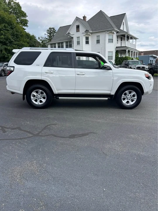 2016 Toyota 4Runner 5th Gen - Image 2 of 11